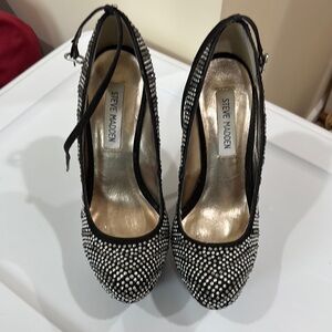 Steve Madden Black Rhinestone Women's Heels size 6.5